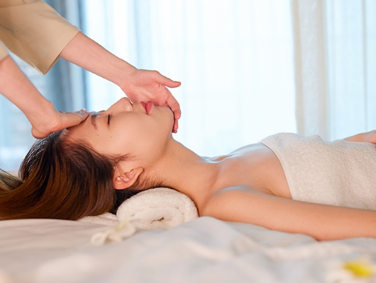 頂輪梳活 SCALP MASSAGE